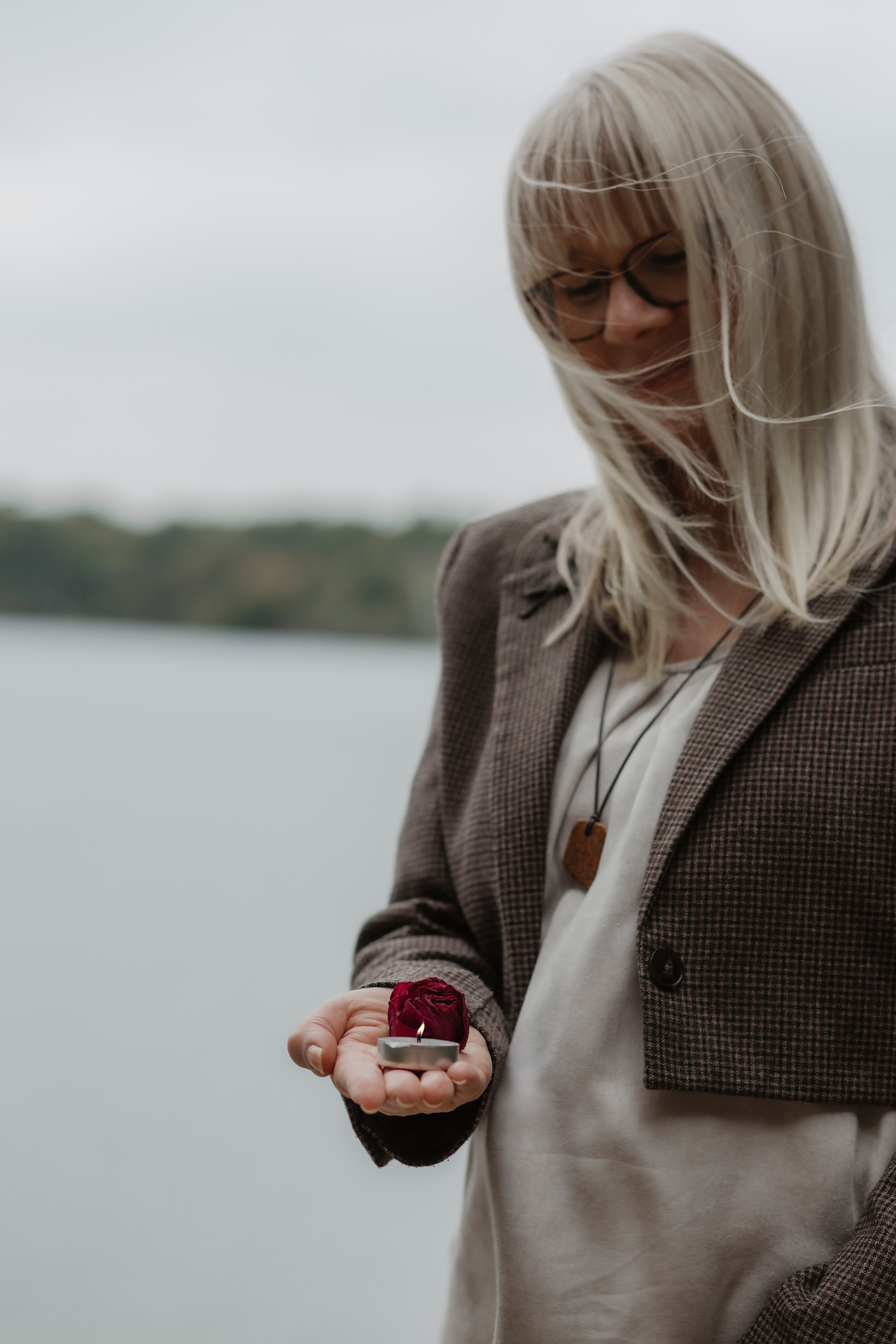 Trauerrednerin, Trauerbegleiterin